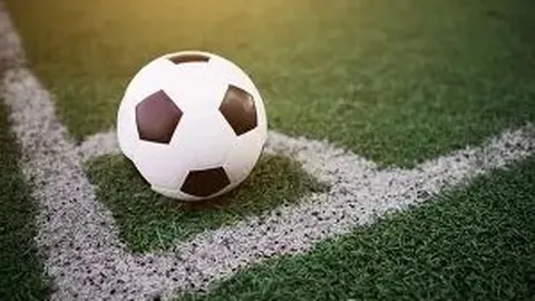 沈梦辰17岁旧照曝光：圆润脸颊引热议，与现貌反差大