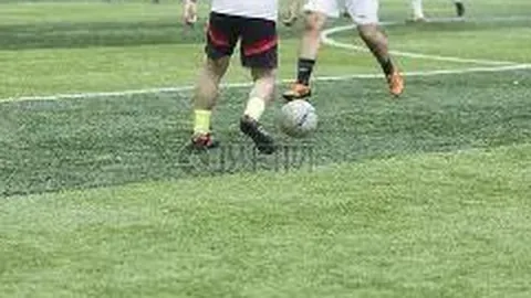 “里弗斯获雄鹿高层盛赞：篮球狂热者，专家级人物，有望助队夺冠”